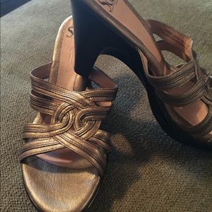 Sofft Gold Leather Heeled Sandals